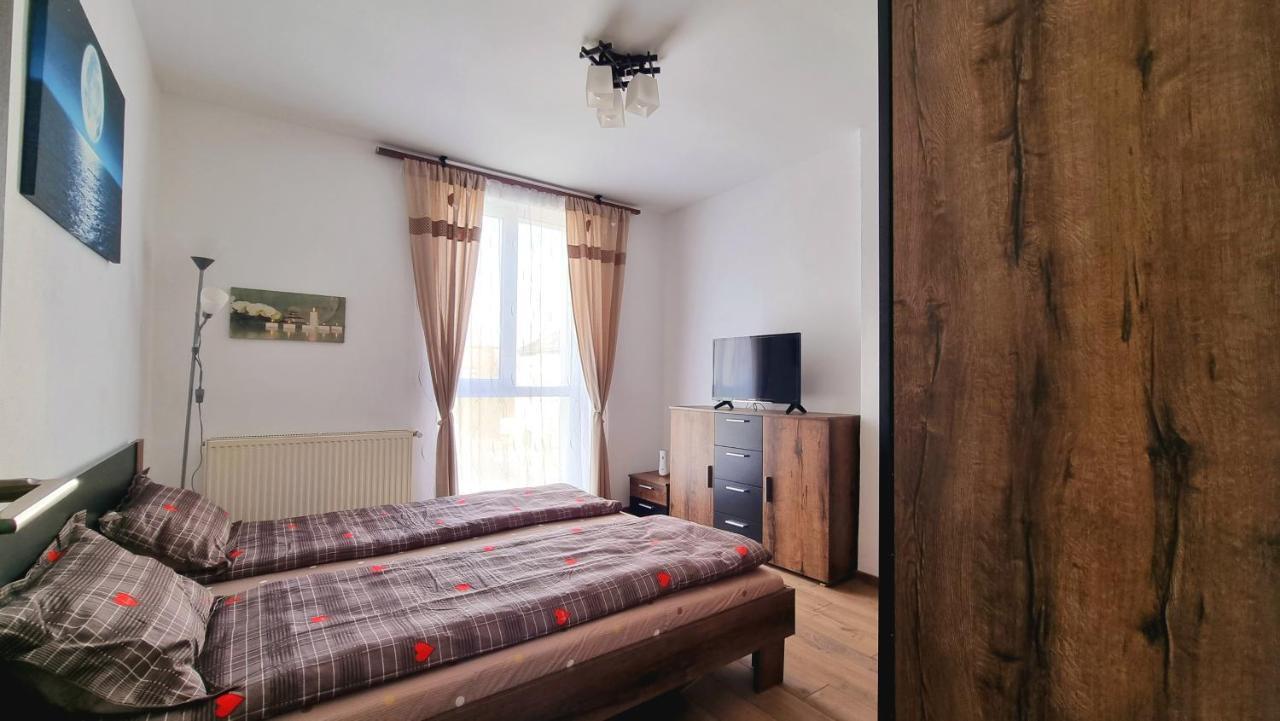 Apartament Dabe Hd Hunedoara Exterior photo